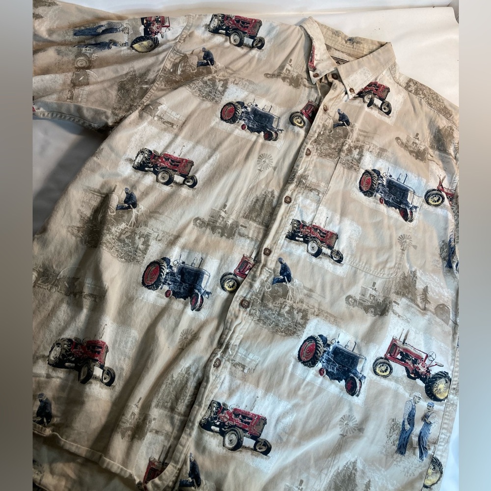 Bit & Bridle Outfitters Men's Large Shirt Short Sleeve Tractor Barn Farmer